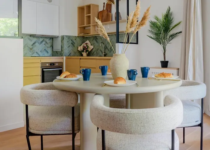 Paris West Elegant Appartement